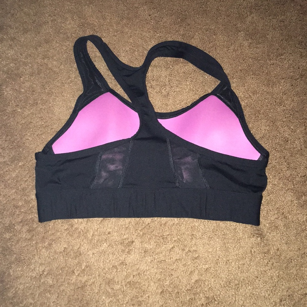Pink sports bra - Picture 2 of 5